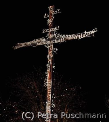 "Gelebte Werte", 2016, Stahlträger H 3000 B 1700, Text Lasercut